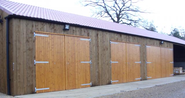 Copy_of_barn.jpg